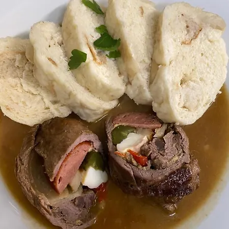Hrusicka Restaurace A Vendégház *