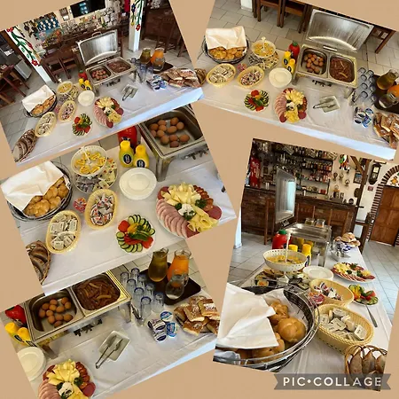 بيت ضيافة Hrusicka Restaurace A S Klimatizaci A Parkovistem Pro Motorky A Kola Hrusice