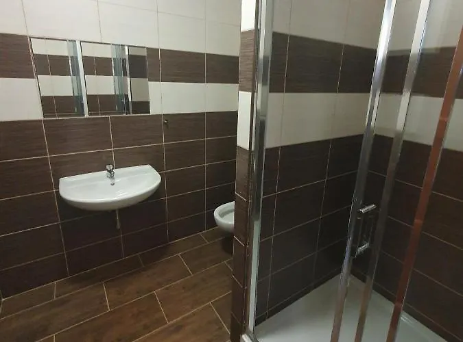 Hrusicka Restaurace A 3* Hrusice