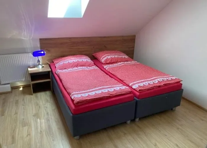 Hrusicka Restaurace A Hrusice